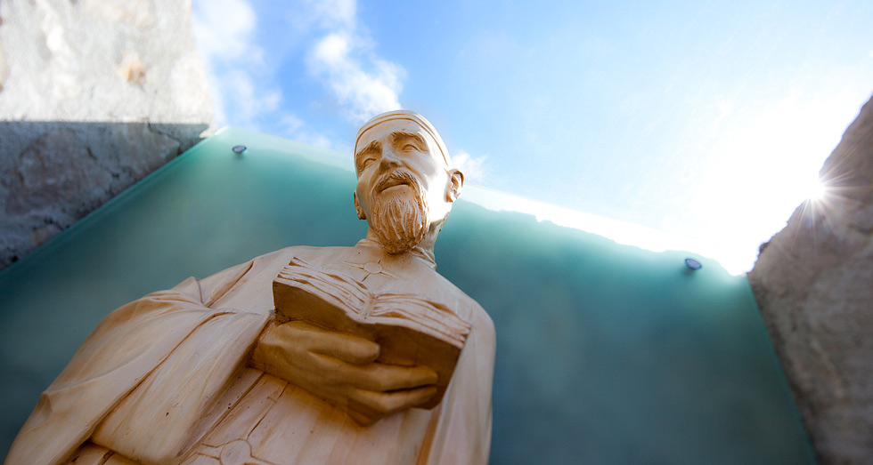 freinademetz_statue