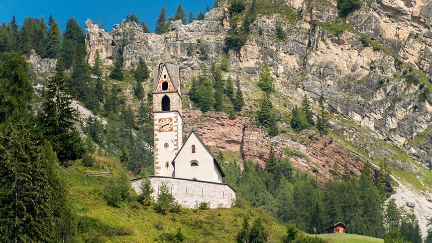 Chiesa di Santa Barbara a La Val